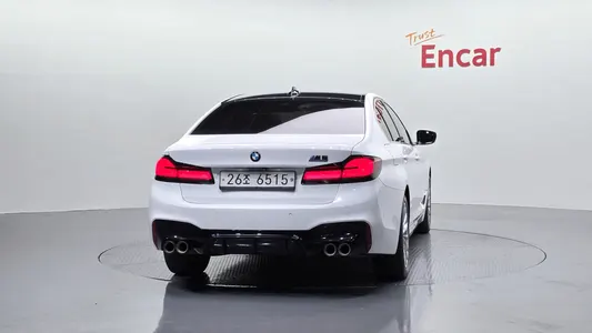 BMW 5 Series (G30) 520d xDrive 2019 4