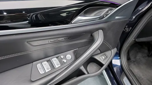 BMW 5 Series (G30) 520d xDrive 2019 19