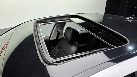 BMW 5 Series (G30) 520d xDrive 2019 31