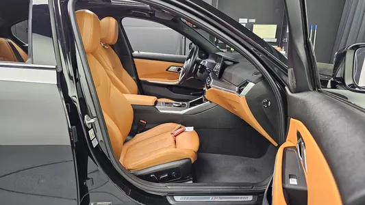 BMW 3 Series (G20) 320i M 2023 12