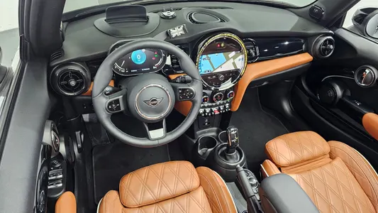 MINI S Convertible 2023 7