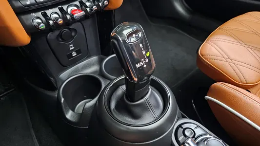 MINI S Convertible 2023 9