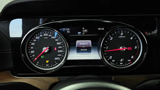 Mercedes-Benz E-Class W213 E220d 4MATIC 2019 8