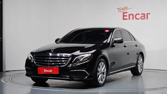 Mercedes-Benz E-Class W213 E220d 4MATIC 2019