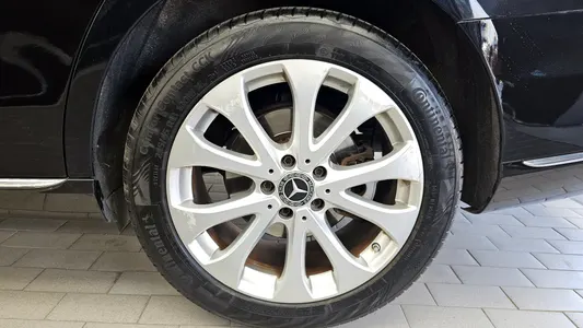 Mercedes-Benz E-Class W213 E220d 4MATIC 2019 21