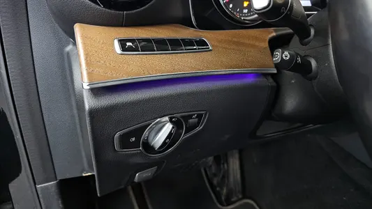 Mercedes-Benz E-Class W213 E220d 4MATIC 2019 28
