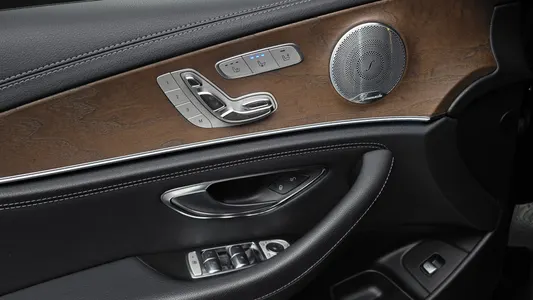 Mercedes-Benz E-Class W213 E300 4MATIC 2019 16