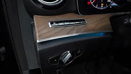 Mercedes-Benz E-Class W213 E300 4MATIC 2019 18