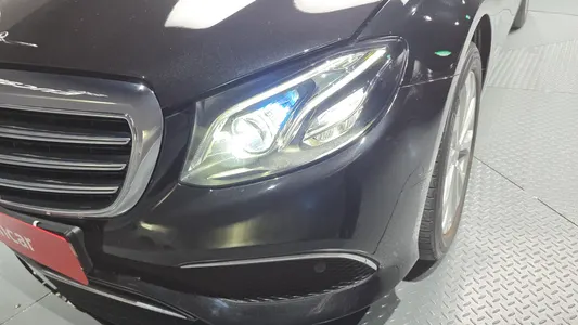 Mercedes-Benz E-Class W213 E300 4MATIC 2019 22