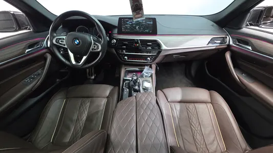 BMW 5 Series (G30) 530i M 2018 6