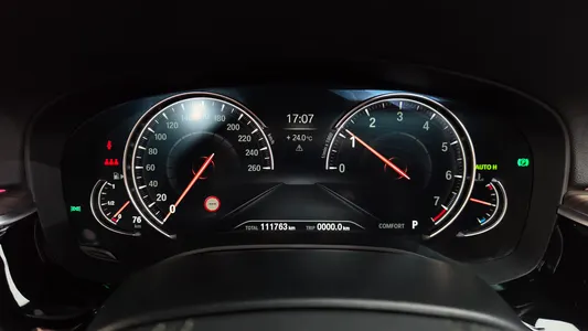 BMW 5 Series (G30) 530i M 2018 7