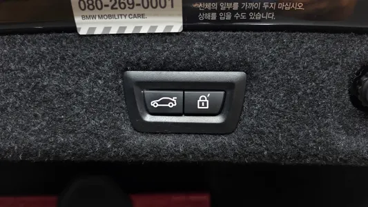 BMW 5 Series (G30) 530i M 2018 16