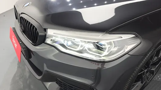BMW 5 Series (G30) 530i M 2018 22
