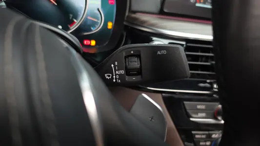 BMW 5 Series (G30) 530i M 2018 27
