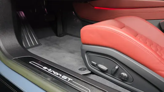 Audi e- GT GT 2022 29