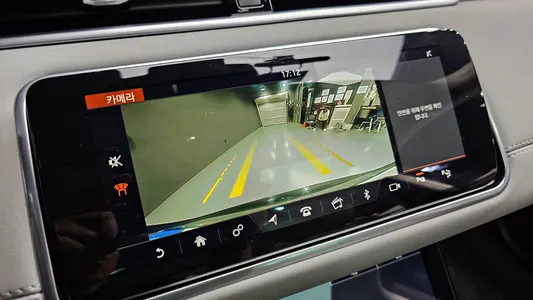 Land Rover 2 D180 SE 2020 14