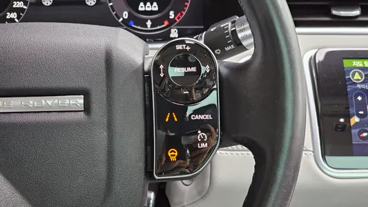 Land Rover 2 D180 SE 2020 16