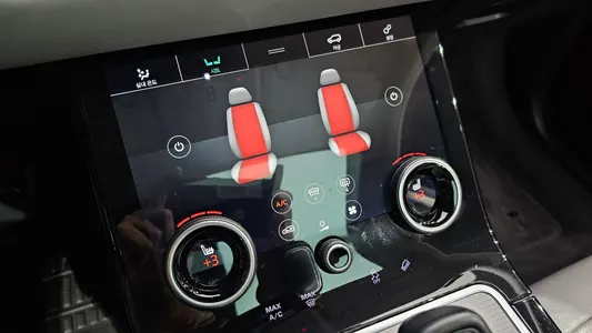 Land Rover 2 D180 SE 2020 19