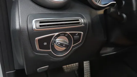 Mercedes-Benz C-Class W205 C200 2019 28