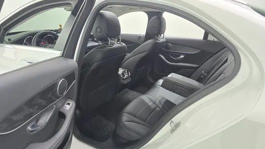 Mercedes-Benz C-Class W205 C220 d 2019 12