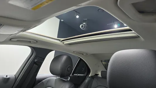 Mercedes-Benz C-Class W205 C220 d 2019 17