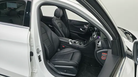 Mercedes-Benz C-Class W205 C220 d 2019 26