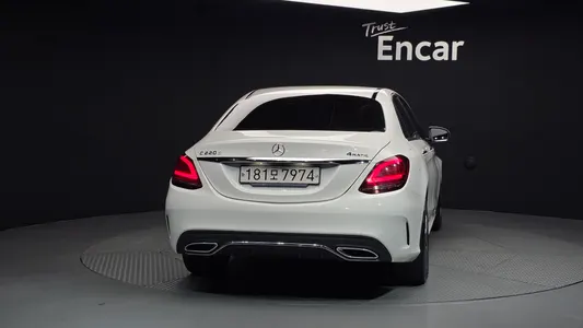 Mercedes-Benz C-Class W205 C220 d 4MATIC AMG Line 2019 4