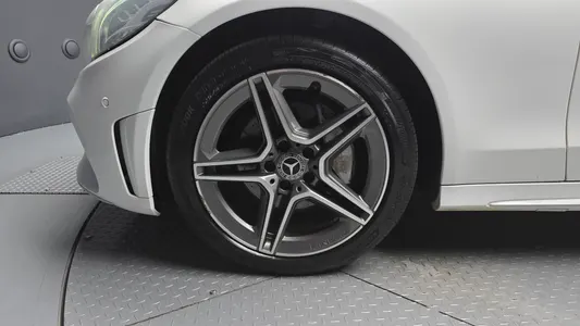 Mercedes-Benz C-Class W205 C220 d 4MATIC AMG Line 2019 5