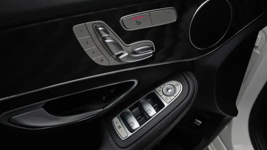Mercedes-Benz C-Class W205 C220 d 4MATIC AMG Line 2019 18