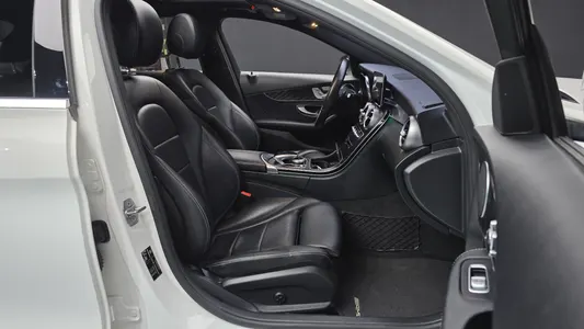 Mercedes-Benz C-Class W205 C220 d 4MATIC AMG Line 2019 26