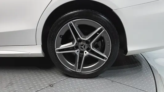 Mercedes-Benz C-Class W205 C220 d 4MATIC AMG Line 2019 21