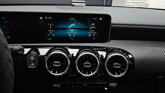 Mercedes-Benz A-Class W177 A220 2019 13