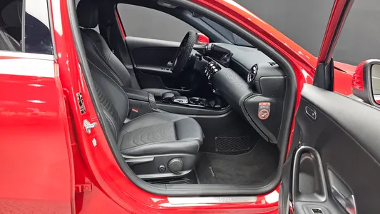 Mercedes-Benz A-Class W177 A220 2019 26
