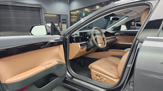 Hyundai (GN7) 2024 10