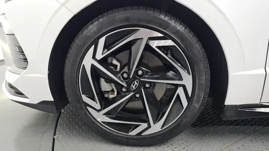 Hyundai (DN8) 1.6 2023 5