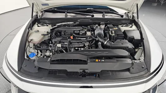 Hyundai (DN8) 1.6 2023 6