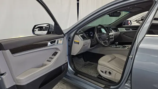 Genesis G80 3.8 GDI AWD 2016 10