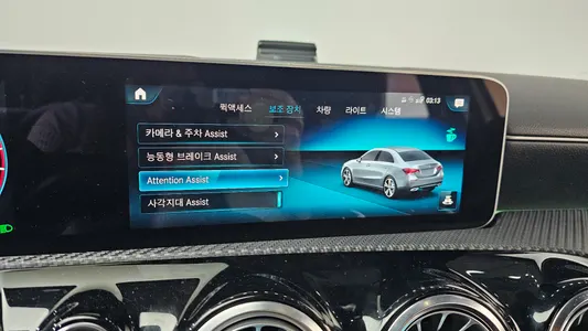Mercedes-Benz A-Class W177 A220 2020 17
