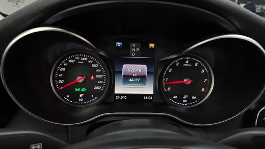 Mercedes-Benz C-Class W205 C200 2018 8
