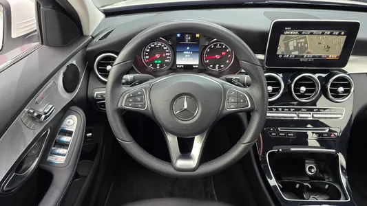 Mercedes-Benz C-Class W205 C200 2018 13
