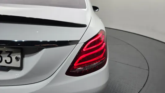 Mercedes-Benz C-Class W205 C200 2018 23