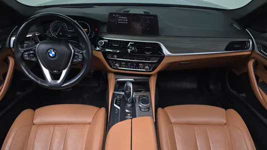 BMW 5 Series (G30) 520d M 2017 6