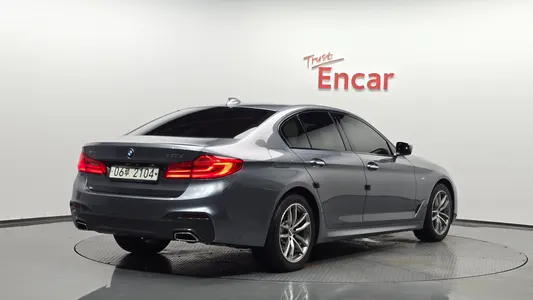 BMW 5 Series (G30) 520d M 2017