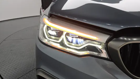 BMW 5 Series (G30) 520d M 2017 22