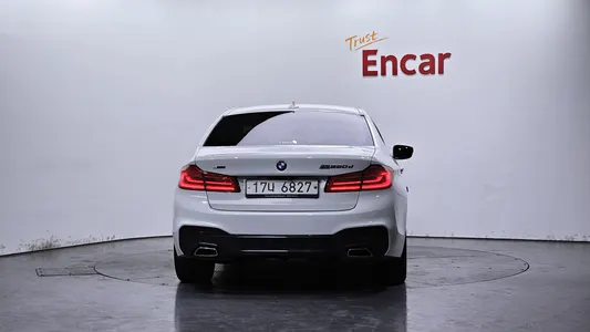 BMW 5 Series (G30) 520d xDrive M 2017 4
