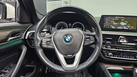 BMW 5 Series (G30) 520d xDrive M 2017 13
