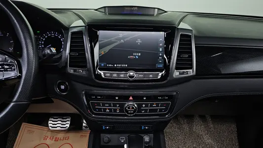 KG Mobility 렉스턴 스포츠 칸 2.2 4WD 2021 13