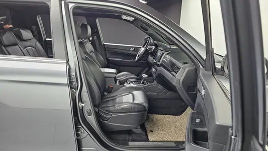 KG Mobility 렉스턴 스포츠 칸 2.2 4WD 2021 26
