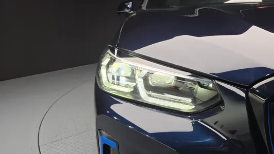 BMW iX3 M 2022 22
