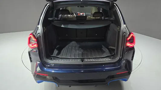 BMW iX3 M 2022 31